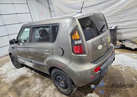 2010 Kia Soul + from USA, damaged, VIN KNDJT2A24A7166957